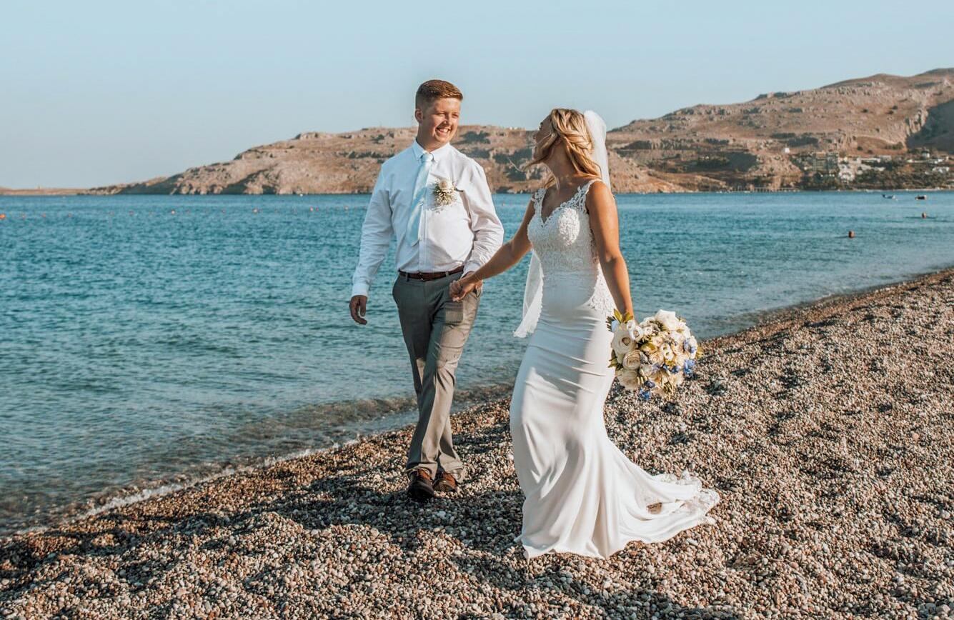 //www.jet2holidays.com/-/media/assets/wedding custom overviews/jet2 weddings images 101025/rho69580atriumpalacethalassosparesortvillas1025jet2weddings07689x448.jpg